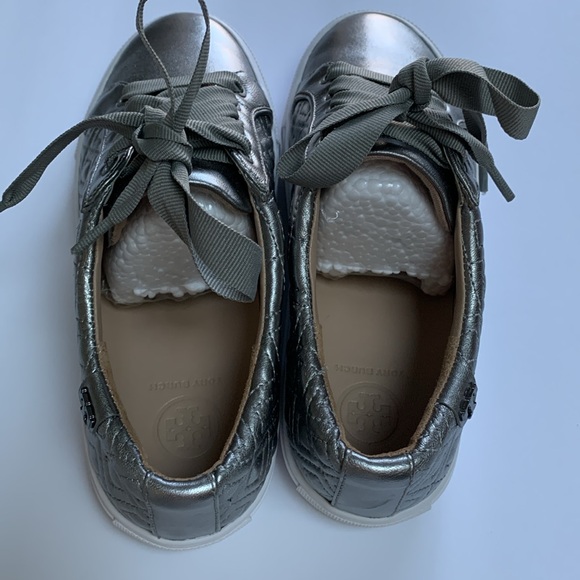 Tory Burch Women’s Low-Top Leather Upper Sneakers - Picture 5 of 9